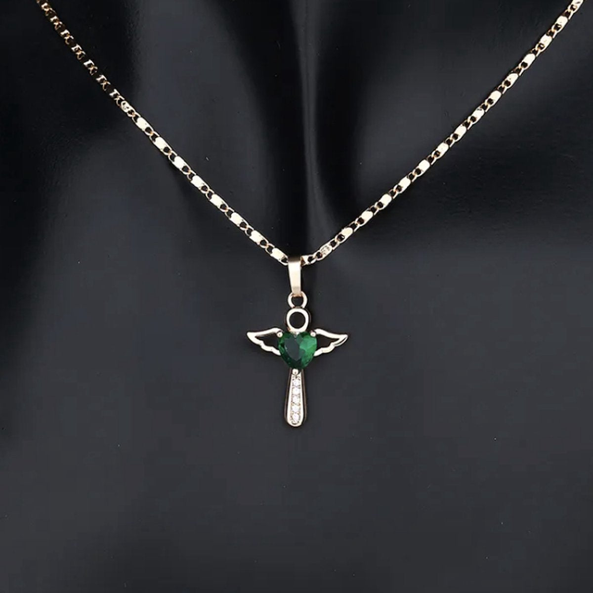 Ketting en oorbellen met kruis, goud plated, groen