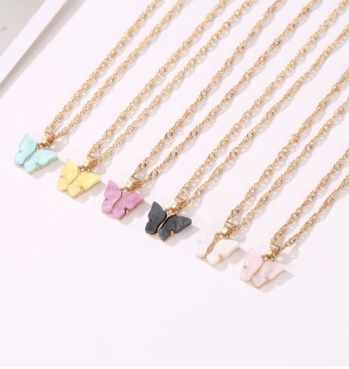 ketting met vlinder, blauw