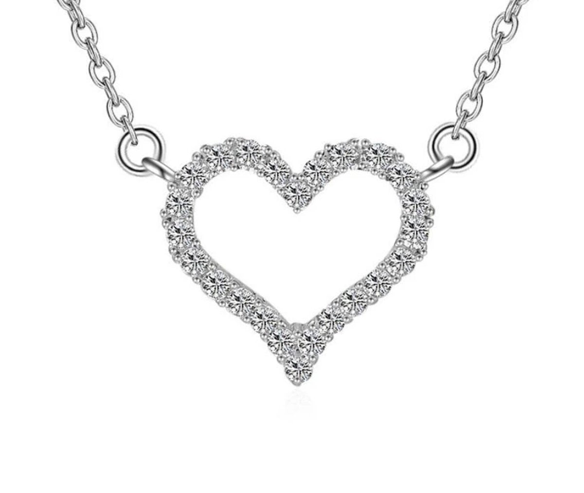 ketting met hartje ingelegd met steentjes, zilver
