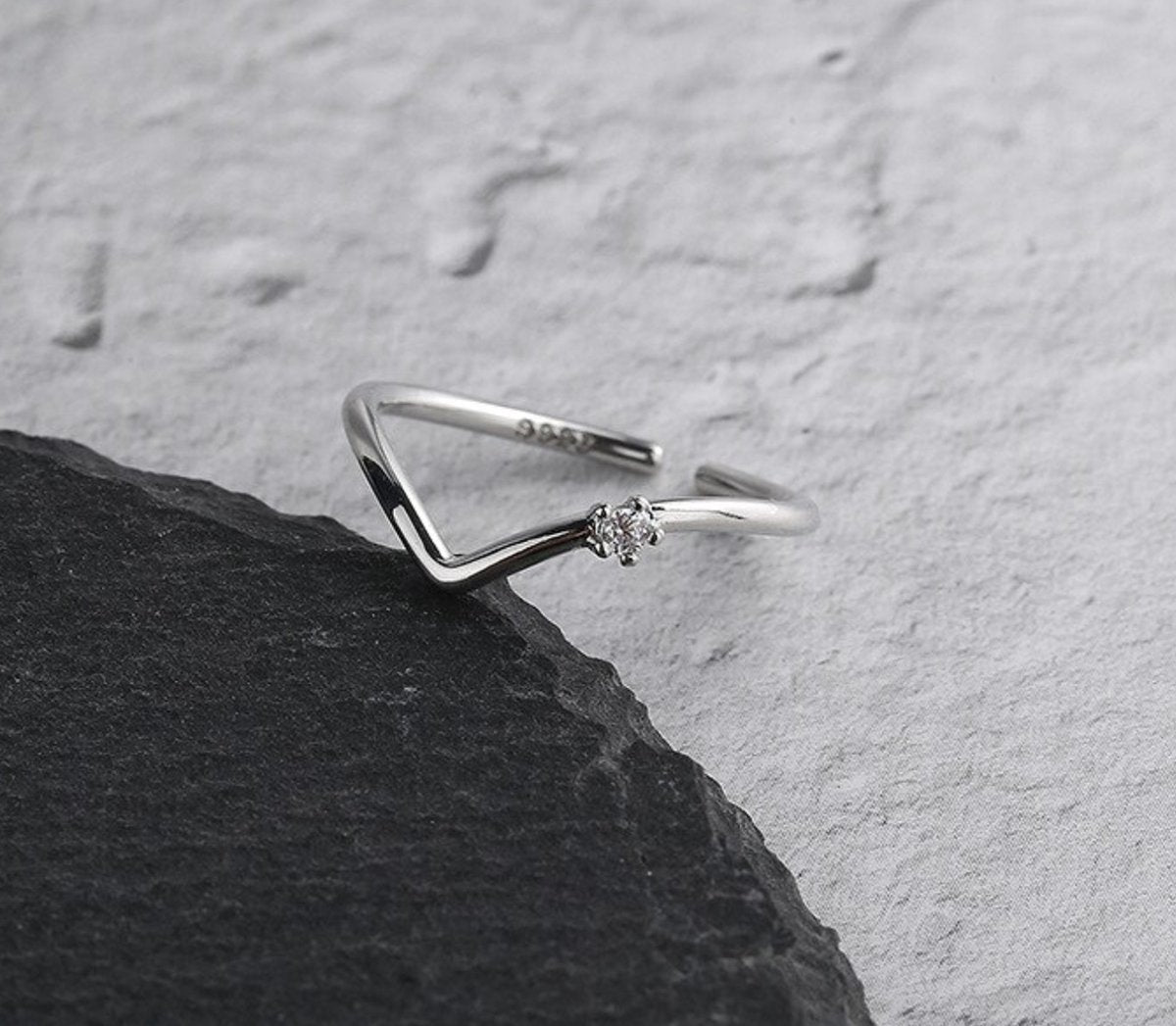 zirkonia ring met hartje, zilver