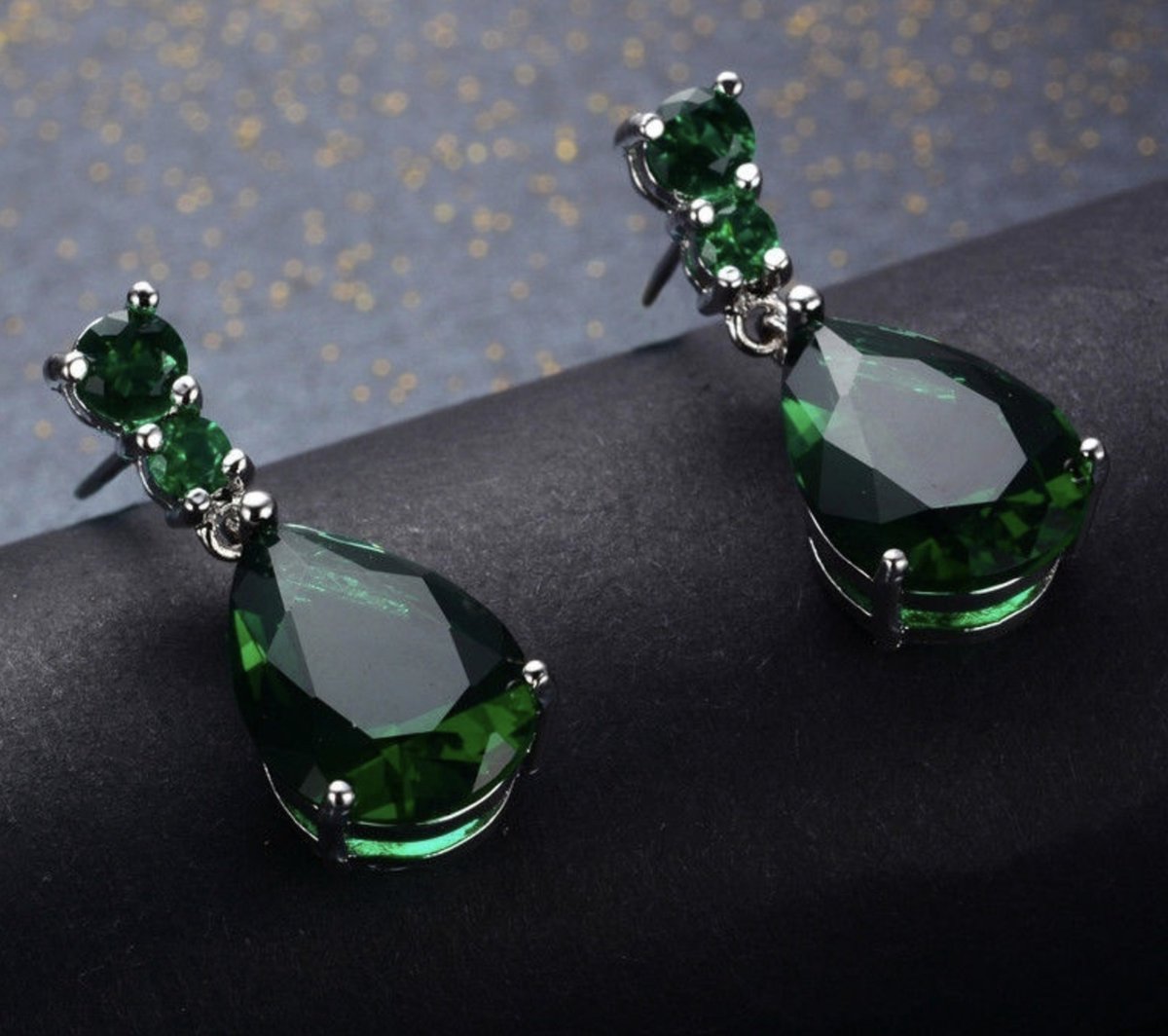 feestelijke groene oorbellen