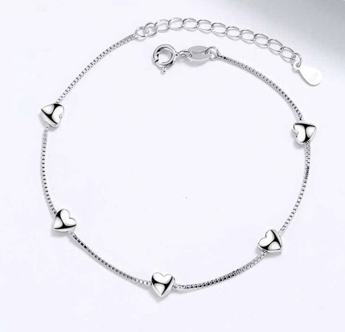 Little hearts - zilveren dames armband 925 zilver plated met hartjes - Liefs Jade