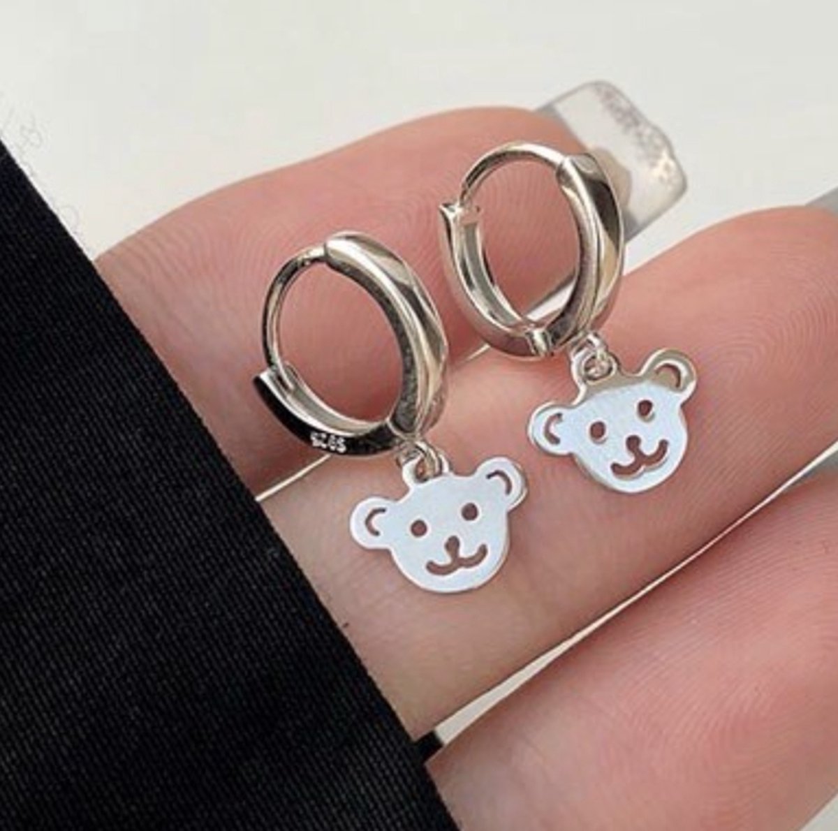 oorbellen met beertjes hanger, zilver