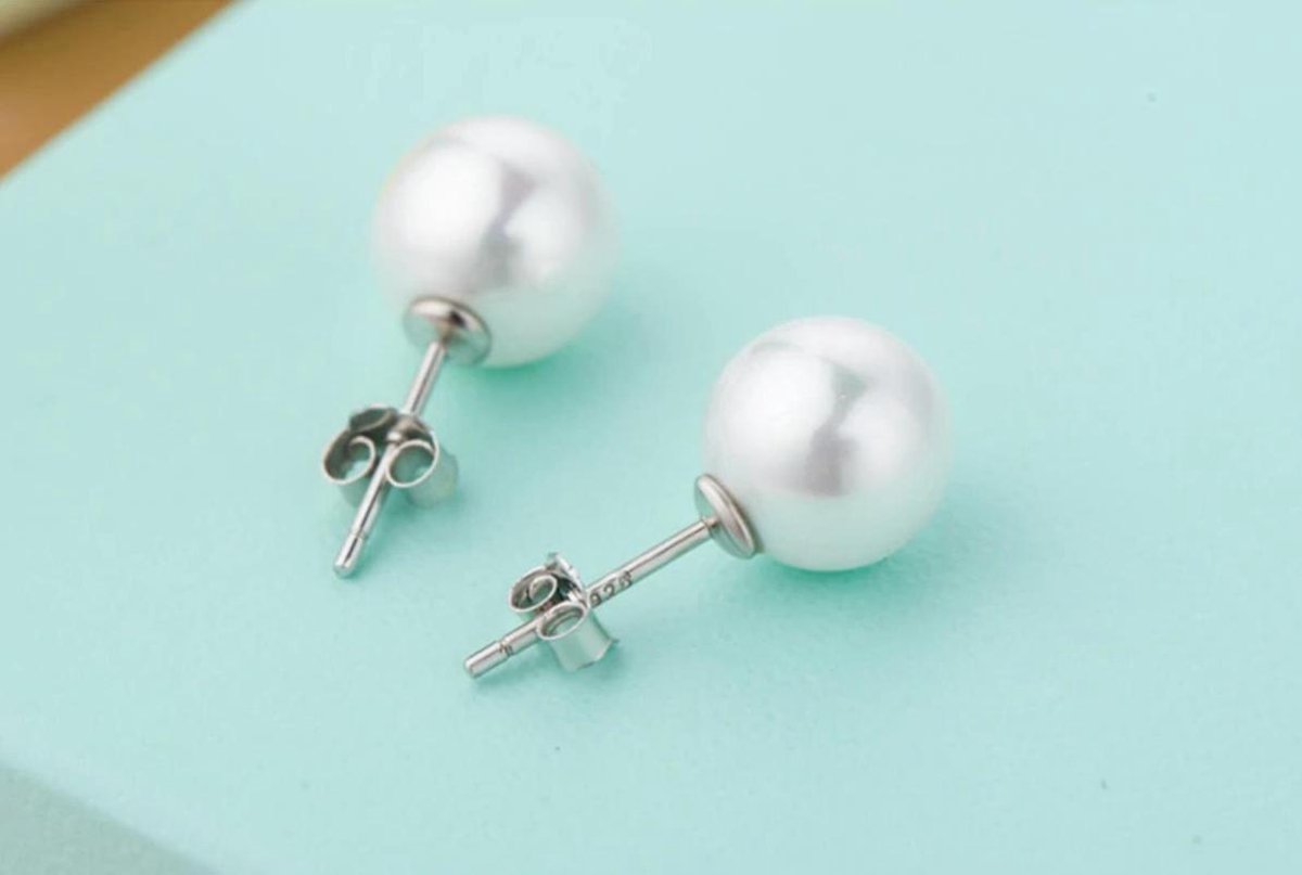 Zilveren dames oorbellen met parels