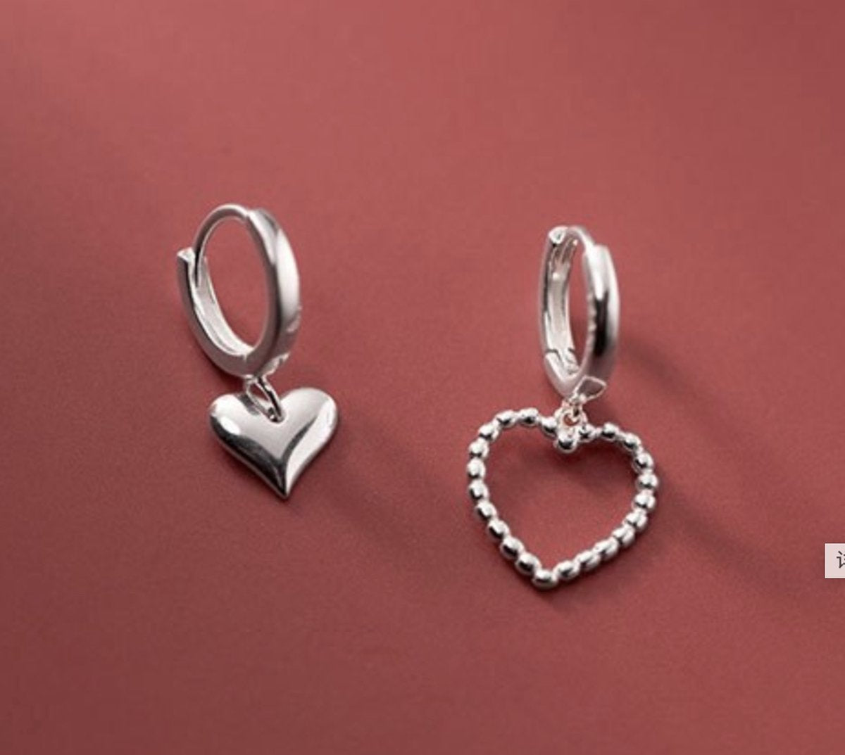 Love earrings - zilveren dames oorringen met hartjes - Liefs Jade