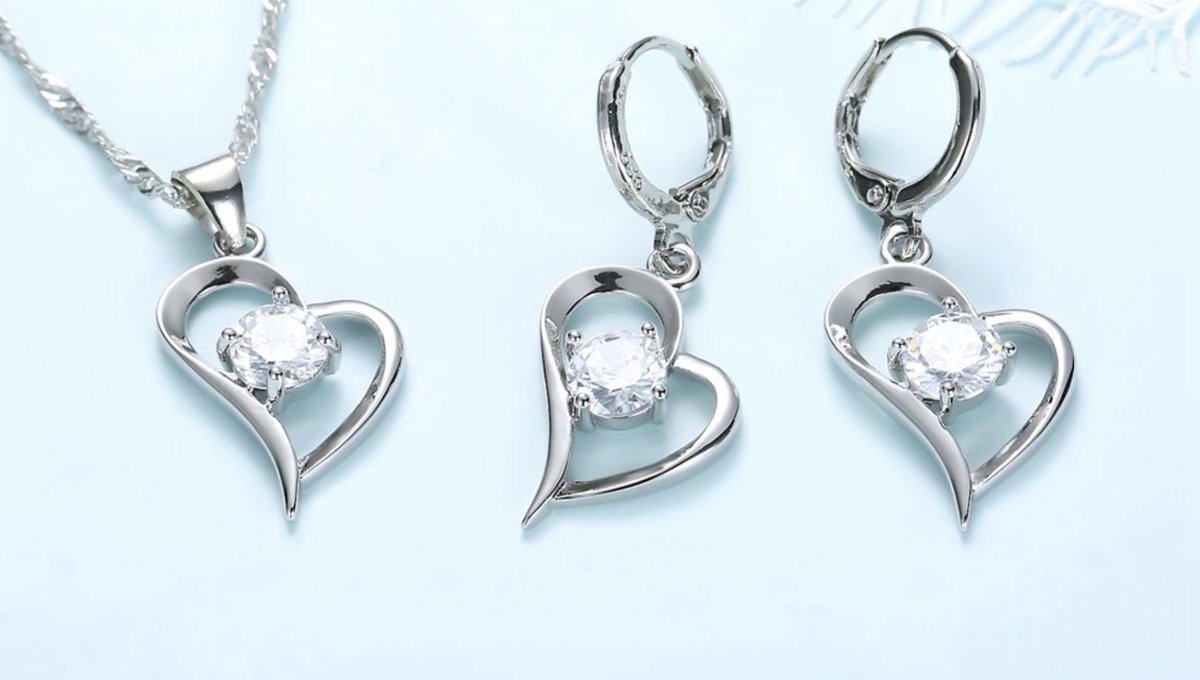 sieradenset hartje oorbellen en kettinkje zilver