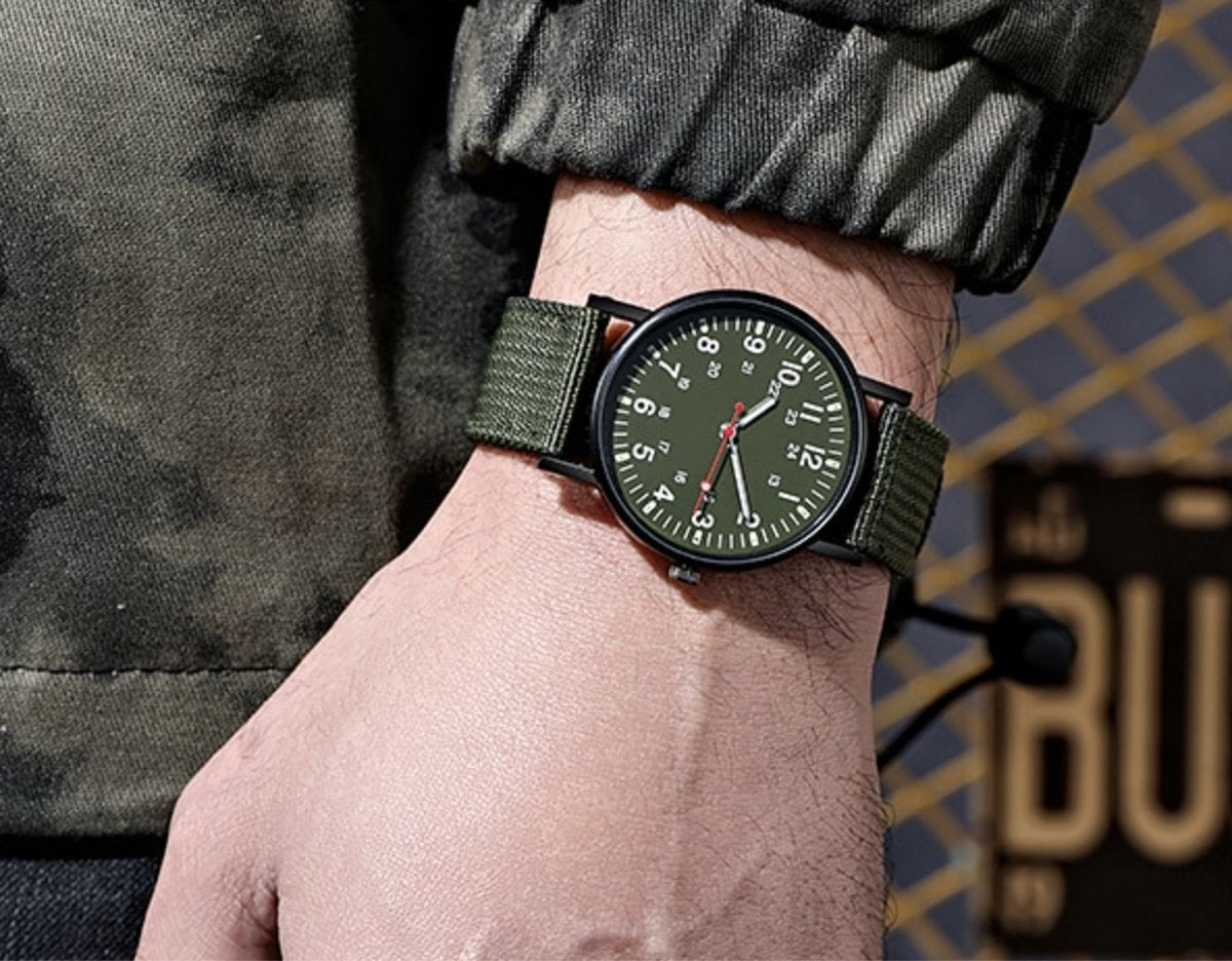 stoer heren horloge donkergroen